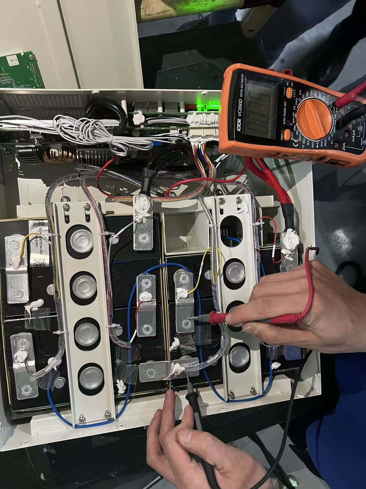 LiFePo4 Инверторная батарея EM – обзор и цена Lithium Battery 100Ah